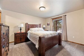 6 Schlafzimmer, Bügeleisen/Bügelbrett, kostenloses WLAN, Bettwäsche
