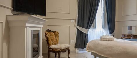 2 bedrooms, bed sheets