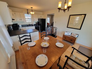 Dining - Stroll To Lighthouse Beach or Chatham's Charming Downtown (Chatham)