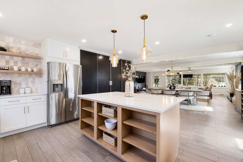 Turning Point on The Little Magothy- Large Private Estate, sleeps 18 Comfortably