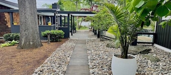 Turning Point on The Little Magothy- Large Private Estate, sleeps 18 Comfortably