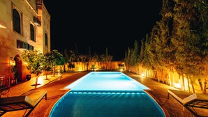 Outdoor pool, pool umbrellas
