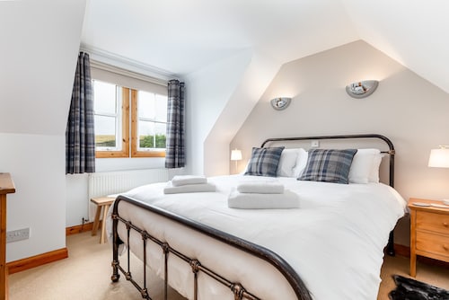 The Neuk | 4 miles to St Andrews