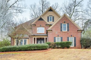 House (5 Bedrooms) | Front of property
