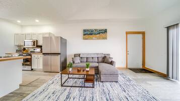 Apartment (2 Bedrooms) | Bahagian dalam