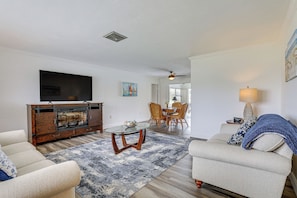 Interior - Centrally Located Sarasota Home w/ Heated Pool! (Sarasota)