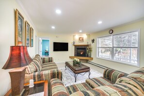 House (3 Bedrooms) | Front of property