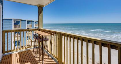 North Topsail Beach Condo w/ Ocean-view Balcony!