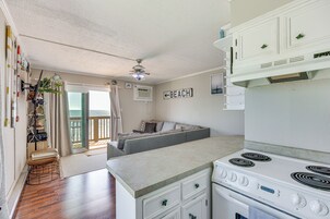 Apartment (1 Bedroom) | Interior