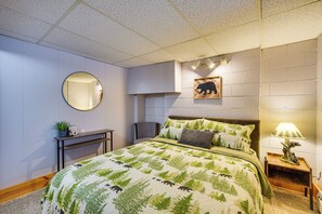 House (4 Bedrooms) | Interior - Charming Butternut Lake Getaway w/ Deck & Dock! (Butternut)