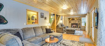 Charming Butternut Lake Getaway w/ Deck & Dock!
