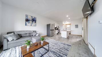 Apartment (2 Bedrooms) | Front of property