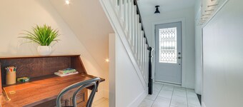 Suttons Bay Home In Town - 2 Blocks to Beach!