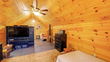 Cottage (2 Bedrooms) | Interior