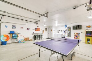 House (3 Bedrooms) | Interior - Game Room + Fire Pit : Lake Havasu Retreat! (Lake Havasu City)