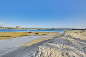 Apartment (1 Bedroom) | Interior - Updated Mission Beach Condo: Walk to Belmont Park! (San Diego)