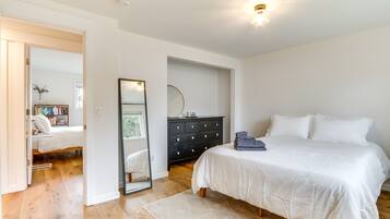 House (3 Bedrooms) | 3 bedrooms, desk, laptop workspace, iron/ironing board