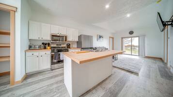 Apartemen (2 Bedrooms) | Bagian depan properti