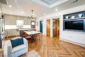 House (1 Bedroom) | Interior - Walkable Dallas Bungalow: 4 Mi to Downtown (Dallas)