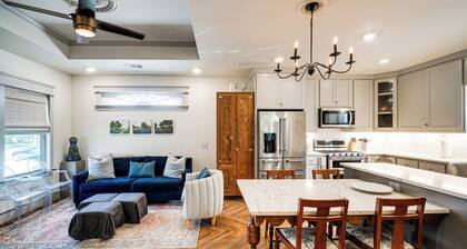 Walkable Dallas Bungalow: 4 Mi to Downtown