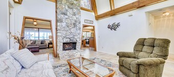 Unique Melrose Home w/ Private Dock & Lake Access!