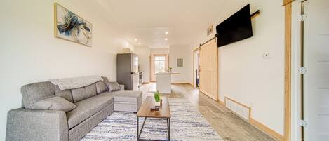 Apartment (2 Bedrooms) | Front of property