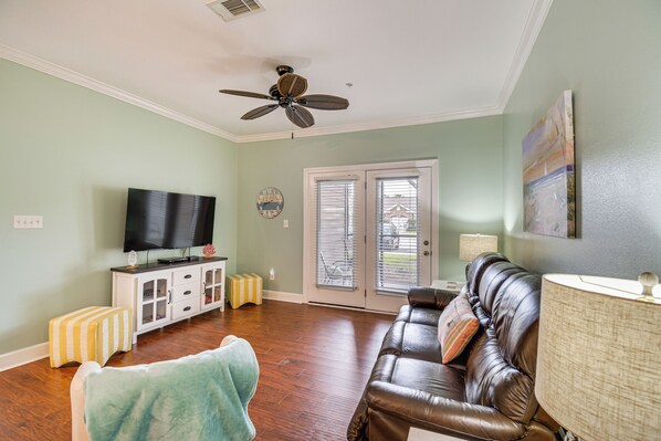 Apartment (2 Bedrooms) | Interior - Foley Condo w/ Pool Access: 10 Mi to Gulf Shores! (Foley)