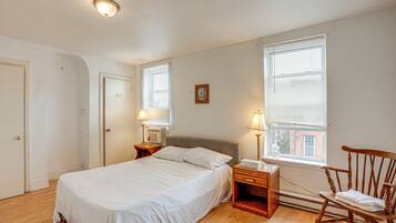 2 bedrooms, bed sheets