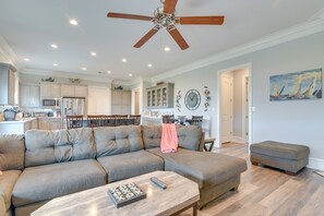 Interior - Pet-friendly Port Arthur Retreat w/ Fishing Pier! (Port Arthur)