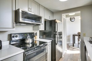 Apartment (1 Bedroom) | Interior