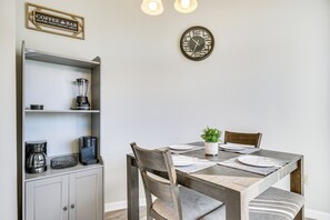 Apartment (1 Bedroom) | Interior - Columbia Vacation Rental - Walk to Uofsc Campus! (Columbia)