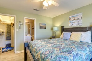 Interior - Galveston Getaway: Spacious Home < 1 Mi to Beaches (Galveston)