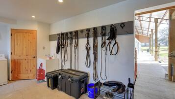 Apartment (0 Bedroom) | Interior