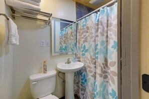 Apartment (0 Bedroom) | Interior - Morriston Studio: 13 Mi to World Equestrian Center (Morriston)