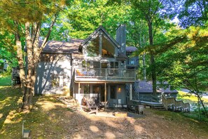 House (5 Bedrooms) | Interior