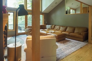 House (5 Bedrooms) | Interior - Soaking Tub & Fire Pit! Home Near Dtwn Suttons Bay (Suttons Bay)