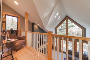 House (5 Bedrooms) | Interior