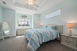 4 chambres, fer et planche à repasser, Wi-Fi, draps fournis