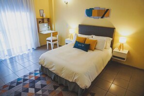 1 dormitorio, escritorio, tabla de planchar con plancha y wifi gratis