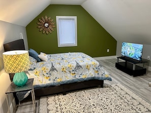 2 bedrooms, desk, iron/ironing board, free WiFi