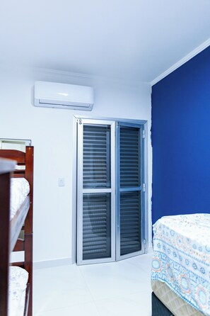 3 quartos, Wi-Fi de cortesia, roupa de cama