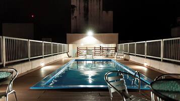 Piscina externa