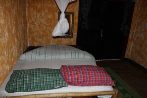 Shared Dormitory, 2 Bedrooms, Accessible, Smoking | 2 bedrooms - Room in B&B - Red Rocks Rwanda - Double Room With Shared Bathroom (Nkotsi)