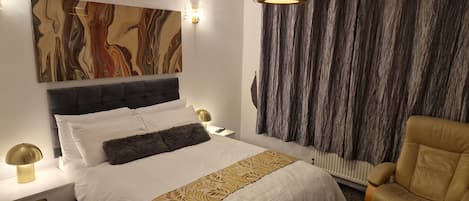 Chambre Majestueuse | Fer et planche à repasser, Wi-Fi gratuit