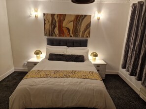Grand Room | Iron/ironing board, free WiFi - Steyn Guest Lodge (High Wycombe)