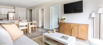 Stylish Yale at Wooster Square + Washer & Dryer