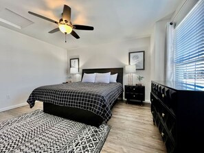 2 bedrooms, desk, iron/ironing board, WiFi