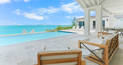 Beachwood Villa, Oceanfront near sand flats! Most 5 stars on the island
