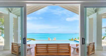 Beachwood Villa, Oceanfront near sand flats! Most 5-stars on the island!