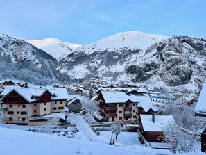 Exterior - 270m from resort center, 3rd floor, balcony, ski locker, 31m², Valloire (Valloire)